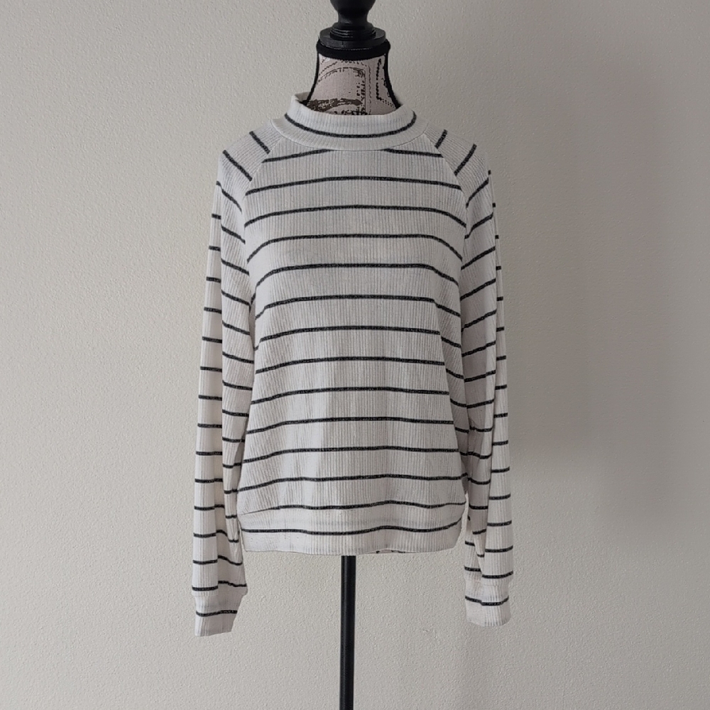 Evereve Black and White Striped Top